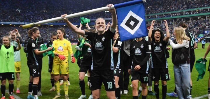 Beim vergangenen Aufeinandertreffen im DFB-Pokalhalbfinale gingen die Bremerinnen siegreich vom Platz. Heute steht das erste Bundesliga-Nordderby an. Foto: nordphoto / Wittke