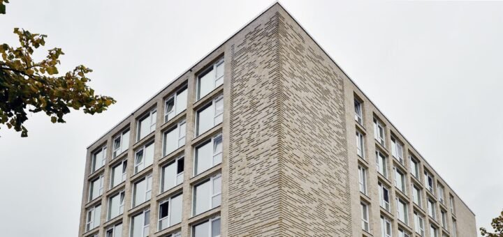 Die Wohnheime des Studierendenwerkes sind zum neuen Semester ausgelastet. Auf dem freien Wohnungsmarkt wird es laut MLP SE schwieriger bezahlbaren Wohnraum zu finden. Foto: Schlie