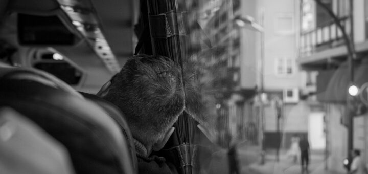 Seit 2022 arbeitet die Bundesregierung an einer Strategie gegen Einsamkeit. Bremen hat keine eigene, obwohl mehr als jeder zweite Einsamkeit kennt. Foto: pixabay