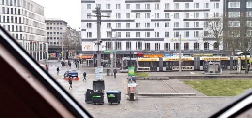 Bahnlounge letzter blick nach außen marcus schmidt