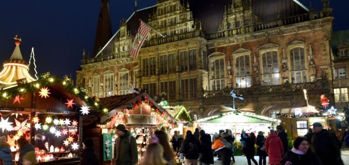 Ab kommenden Montag ist es wieder soweit: Der Weihnachtsmarkt in der Bremer City öffnet seine Türen und lädt zum Bummeln ein. Besuchende können sich auf rund 145 Stände freuen. Foto: Schlie