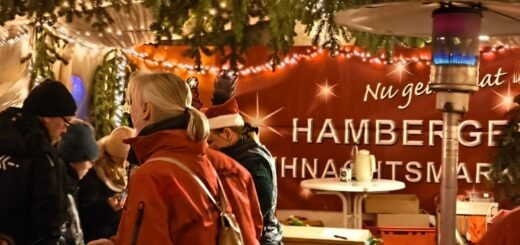 Seinem Motto „Nu geiht dat los“ bleibt der Verein Hamberger Weihnachtsmarkt weiterhin treu und zeigt dieses auch wie hier im vergangenen Jahr. Foto: pv
