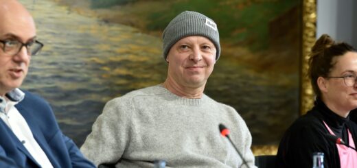 Die neue Führung des Bremer Theaters: Armin Petras, Franziska Benack und Frederike Krüger. Foto: Schlie